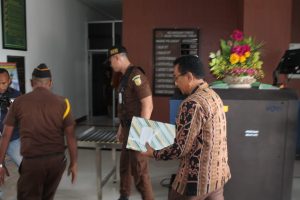 Diperiksa Kejati Selama 2 Jam, Ini Penjelasan Sekda NTT