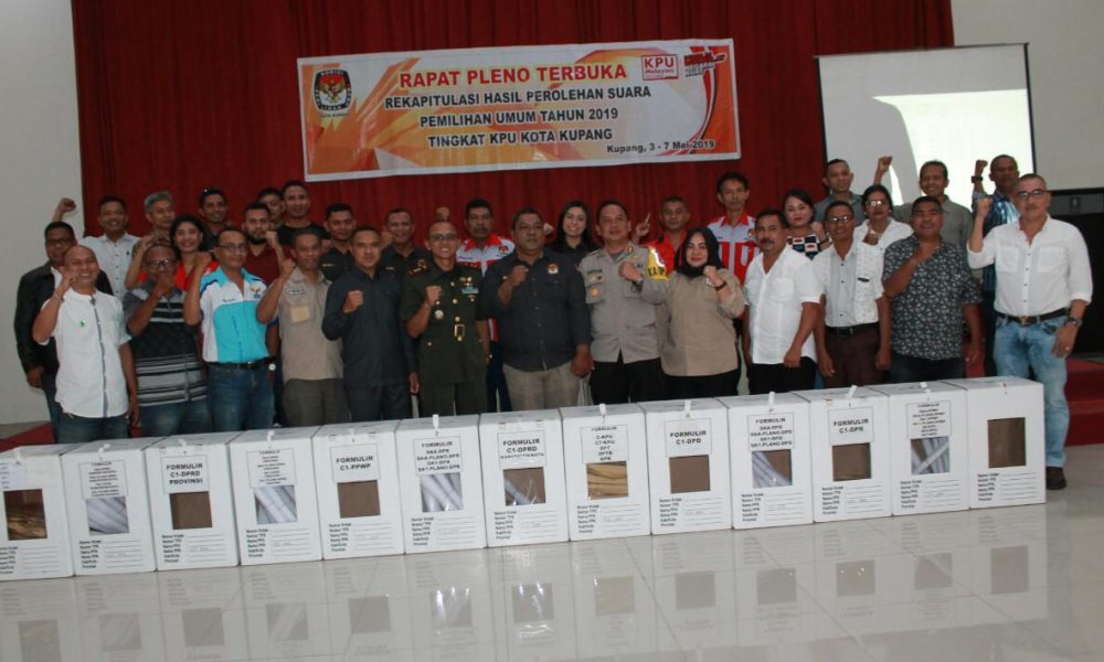 Sejumlah Tokoh Apresiasi Pleno KPU Kota Kupang Berjalan Jurdil dan Demokratis Sejumlah Tokoh Apresiasi Pleno KPU Kota Kupang Berjalan Jurdil dan Demokratis