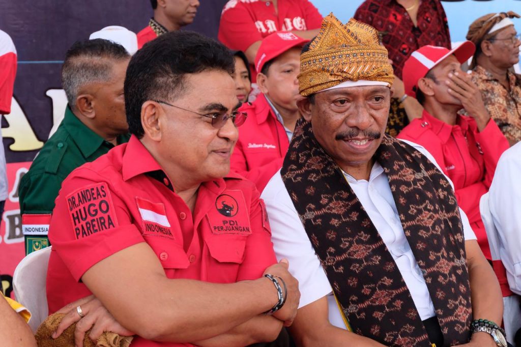 Catatan AHP Kenang Sosok Mendiang Bupati Ende Marsel Petu