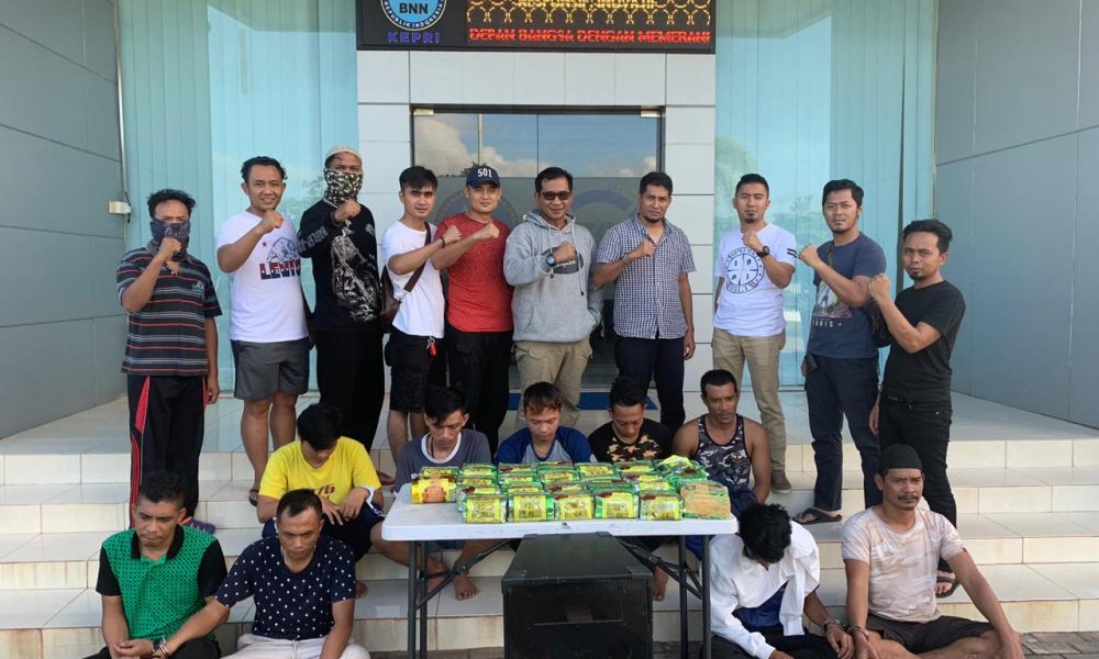 BNN Amankan 9 Orang Diduga Pengedar Bersama 25 Kg Sabu