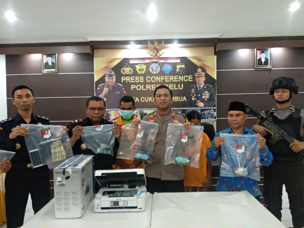Selundup 4.874 Pil Ekstasi, 2 Warga Tiles Ditangkap, 1 Dibekuk di Kupang