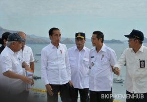 Presiden Minta Pengembangan Bandara Komodo Disegerakan