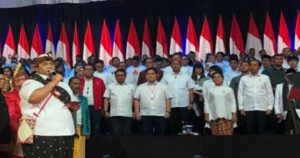 Baca Ikrar Bangsa Indonesia, Andi Wea Kenakan Pakaian Adat Nagekeo