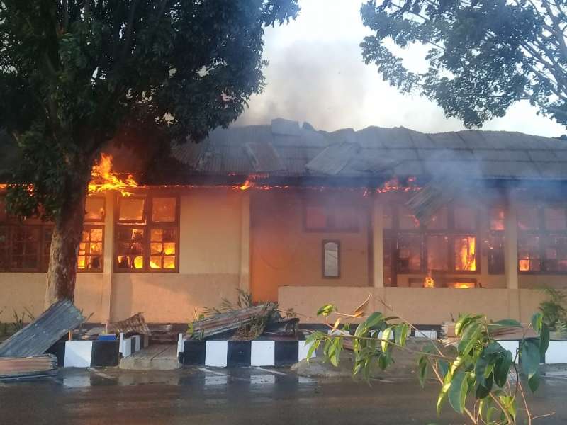 6 Ruang Biro Logistik Polda NTT Hangus Terbakar, Kerugian Rp 10 Miliar