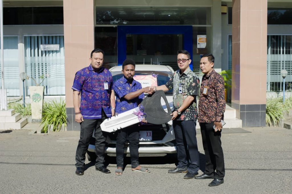 Panen Hadiah Simpedes, Nasabah BRI Unit Moru-Alor Raih Daihatzu Sigra