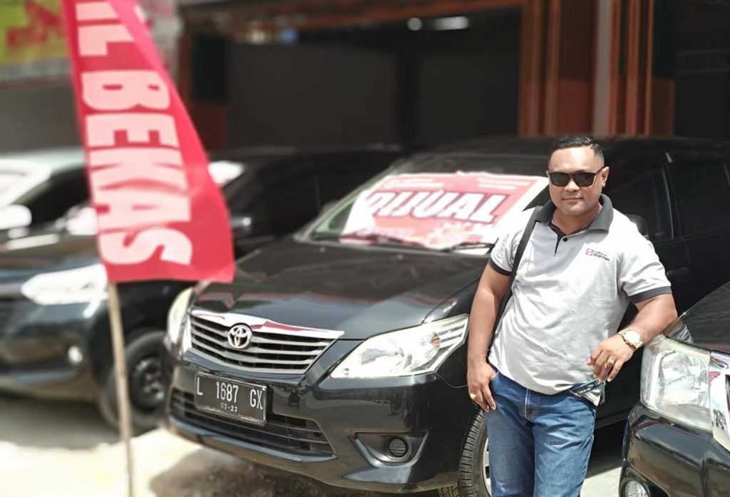 Sinar Mas Maumere Gelar Bursa Mobil Bekas