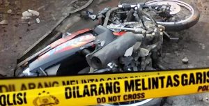 Tabrak Pohon di Jalan Piet Tallo, Seorang Karyawan Rumah Makan Nelayan Tewas
