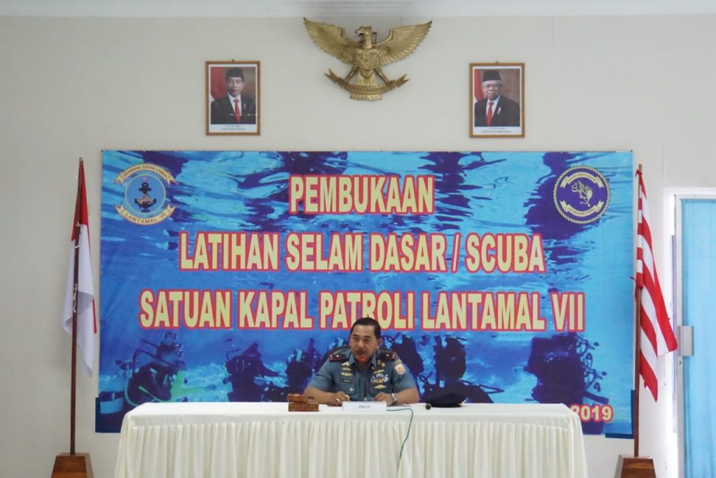 Lantamal VII Kupang Gelar Latihan Selam dan Olah Gerak Perahu Karet Satrol