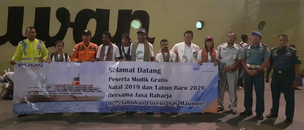 PT Jasa Raharja Sambut Pemudik Nataru Gratis di Pelabuhan Lorens Say Maumere