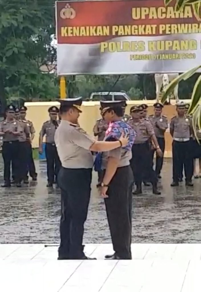 79 Personel Polres Kupang Kota Naik Pangkat, 1 Purnawirawan Dilepas