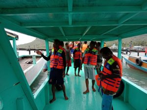 Tabrak Karang, Kapal Pengangkut 18 Ton Garam Tenggelam