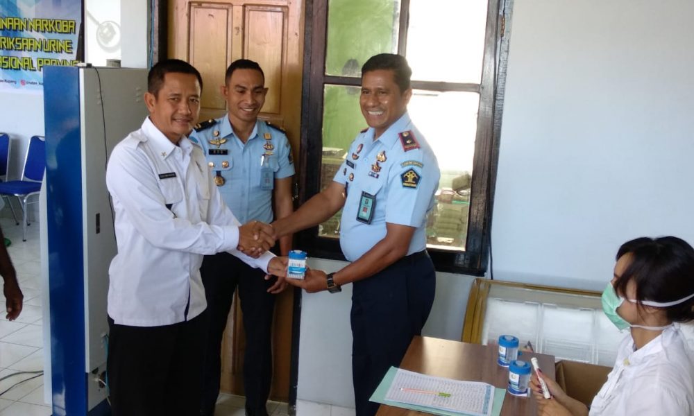 75 Pegawai Rutan Kupang Jalani Tes Urine