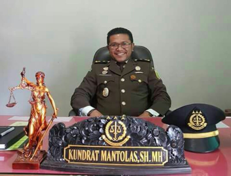Kundrat Mantolas Jabat Kasi Penyidikan Kejati NTT
