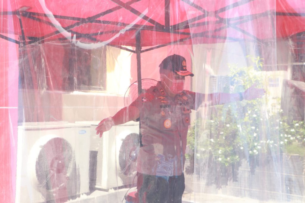 Cegah Covid-19, Polda NTT Siapkan Tenda Desinfektan di Halaman Mapolda