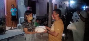 IKKA Bagikan Sembako kepada Mahasiswa Alor di Kupang
