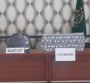 Lagi, Kejati NTT Sita Uang Tersangka Rp 1,2 Miliar