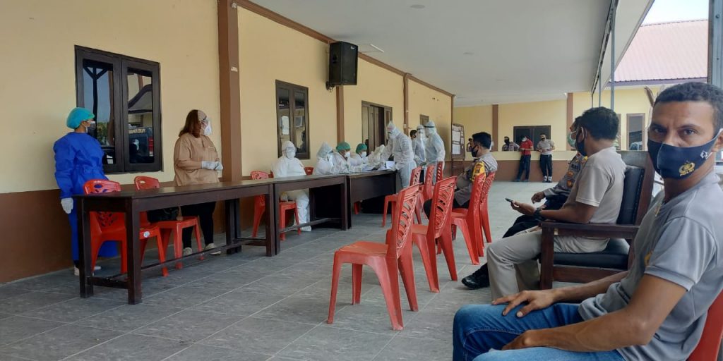 Kapolres Positif Covid-19, Seluruh Anggota Polres Kupang Jalani Rappid Tes dan Swab
