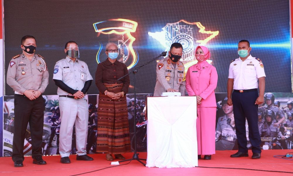 Kapolda NTT Launching Program Women Care Day Kapolda NTT Launching Program Women Care Day