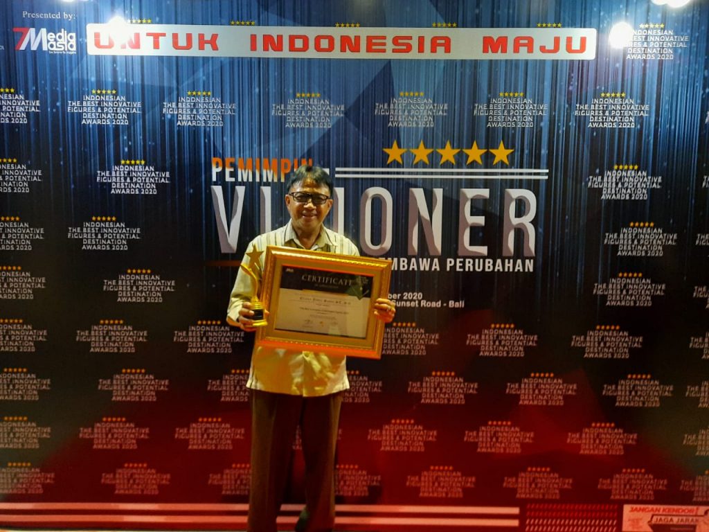 Bupati Lembata Terima Penghargaan Sebagai Pemimpin Visioner Pembawa Perubahan