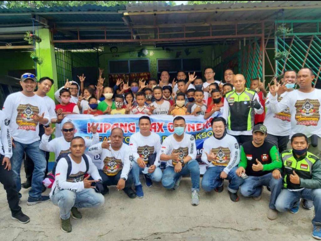 HUT Ke-3 Kupang Max Owner, Lakukan Bansos di 3 Kabupaten