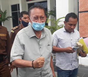 Pagi Ini Jonas Salean Mulai Diadili