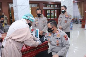 Canangkan Vaksin Covid-19, Kapolda NTT: Vaksin Aman dan Halal