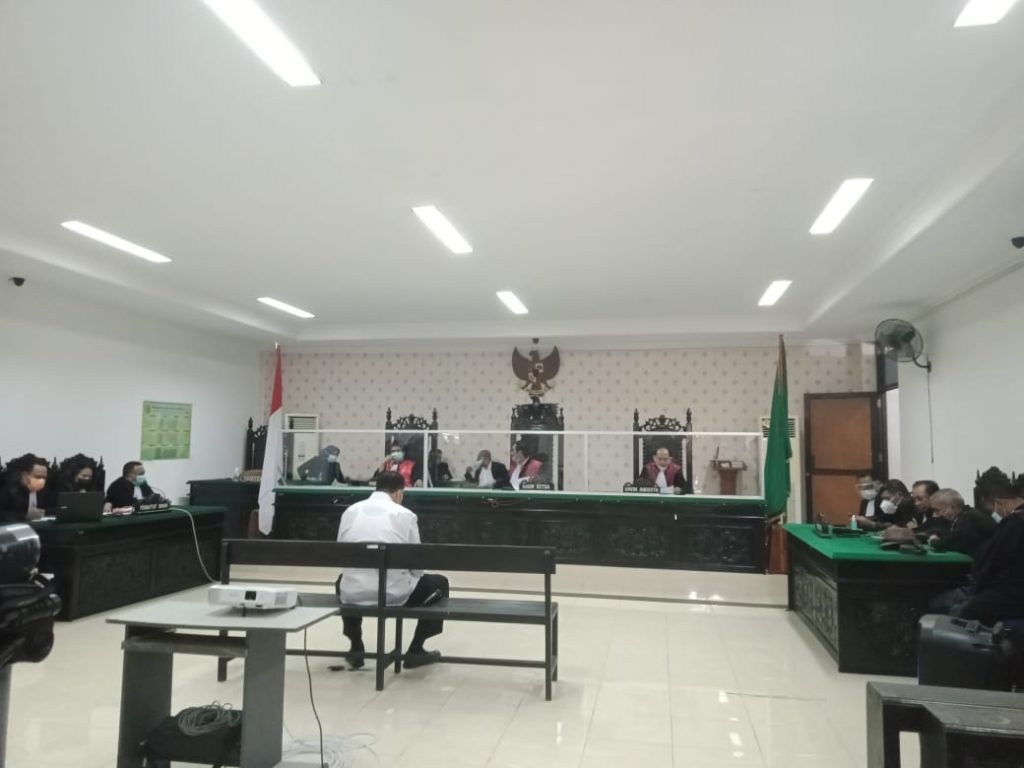 Hakim Tipikor Kupang Bebaskan Jonas Salean