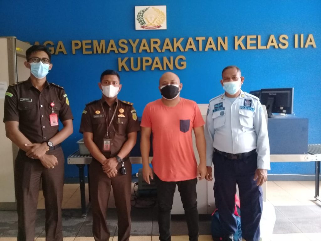 Resmi Terpidana, Mantan Pegawai Bank NTT Dijebloskan ke Lapas Kupang