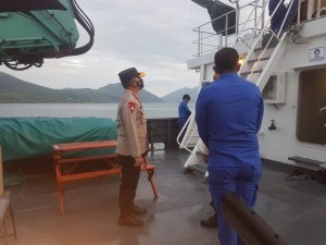 Kapolri Kerahkan Bantuan Sembako dan Dapur Lapangan di Adonara dan Lembata