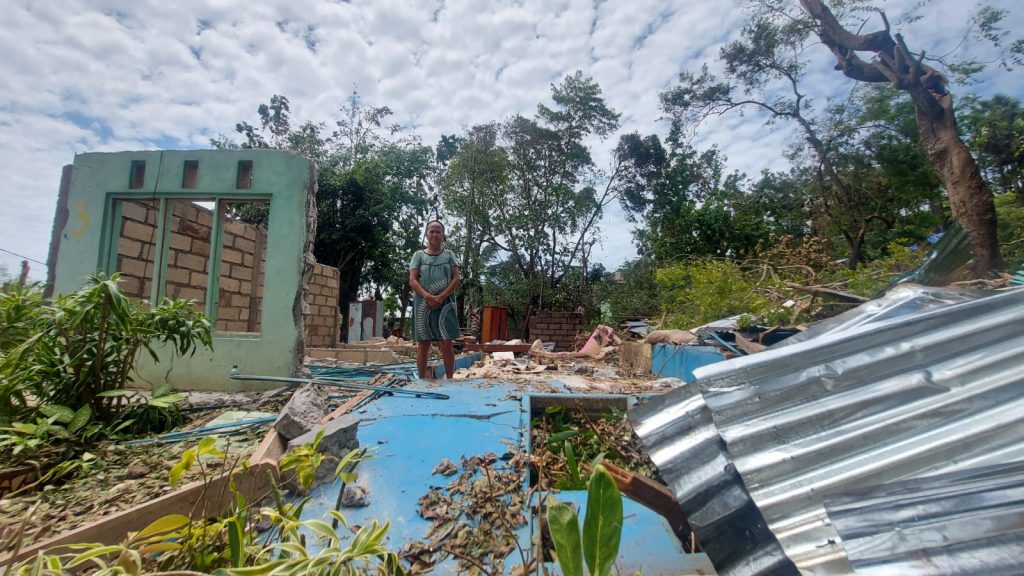 Nasib Pilu Nenek di Kupang, Rumah Hancur Disapu Badai Seroja