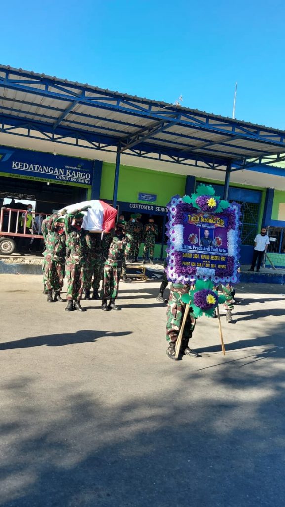 Anggota TNI Asal NTT Tewas Dibunuh di Papua, Jenazah Tiba di Malaka