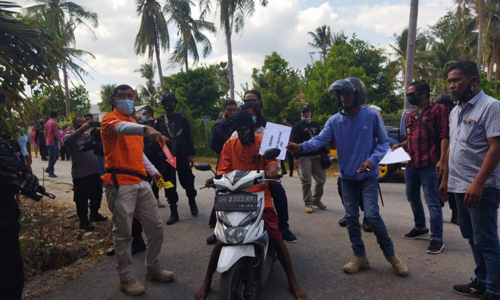 Polisi Rekonstruksi Pembunuhan Noni Welkis, Diawali Adegan Tinus Jemput Korban