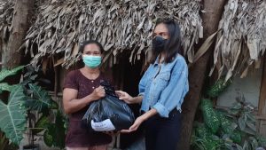 D’ Asadoma Foundation Berbagi Kasih dengan Warga Kurang Mampu di Kupang