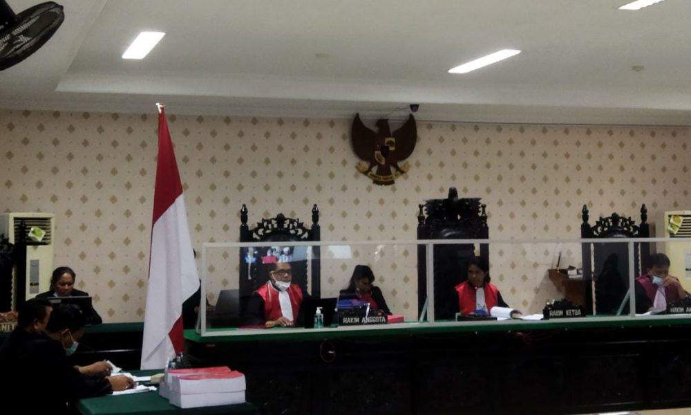 Korupsi Tanah Pemkab Mabar, 2 Pria Italia Dituntut Belasan Tahun Penjara