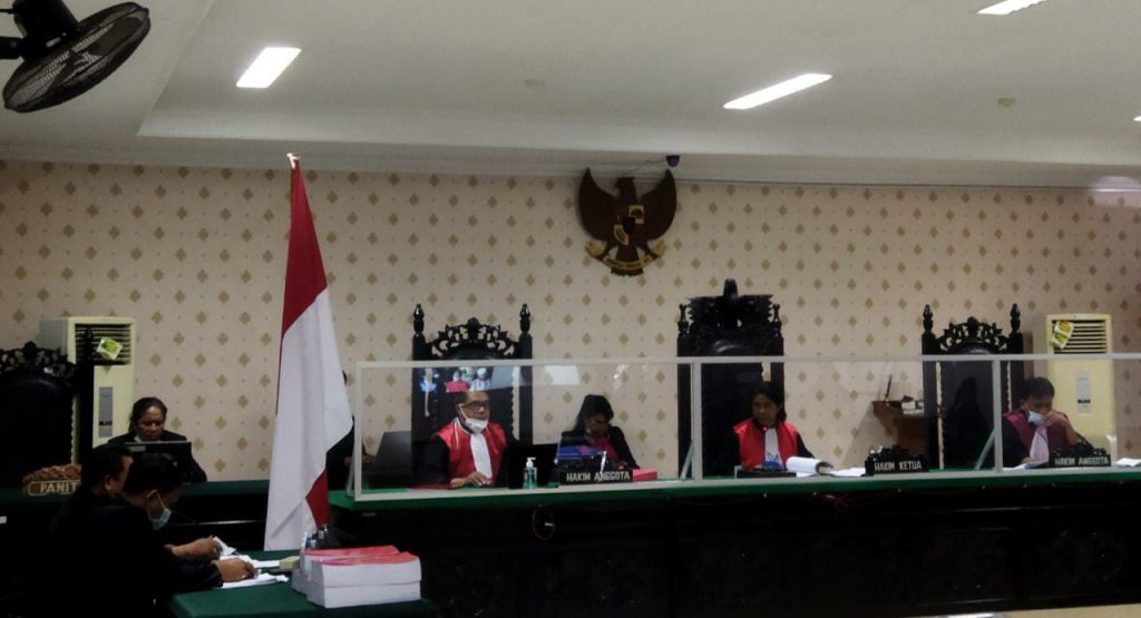 Korupsi Tanah Pemkab Mabar, 2 Pria Italia Dituntut Belasan Tahun Penjara