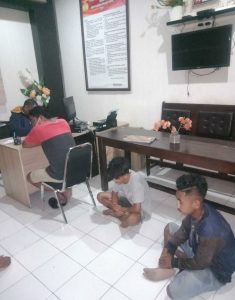 Lempari Mobil yang Melintas di Jl. Timor Raya, Sekelompok Pemuda di Kupang Diamankan Polisi