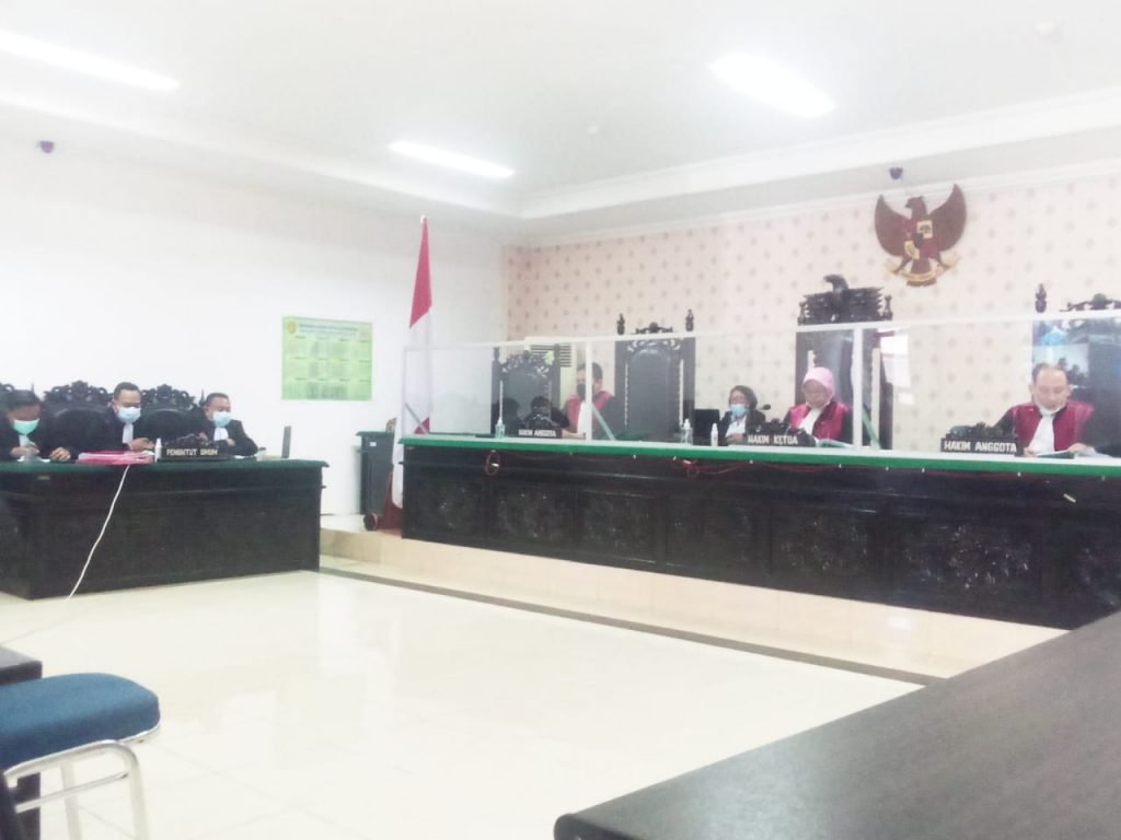 Dituntut 15 Tahun Penjara, Mantan Bupati Mabar Cuma Divonis 7 Tahun