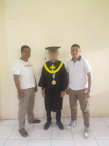 Seorang Tersangka Diwisuda di UKAW Kupang, Dikawal Ketat Polisi
