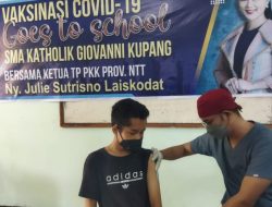 PKK Provinsi NTT Gelar Vaksinasi Covid-19 di SMAK Giovanni, Siap Sekolah Tatap Muka