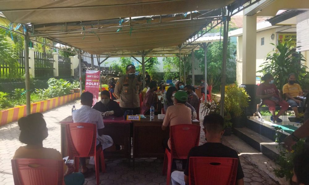 Tujuh Tahanan Polsek Oebobo Terima Vaksin Covid-19