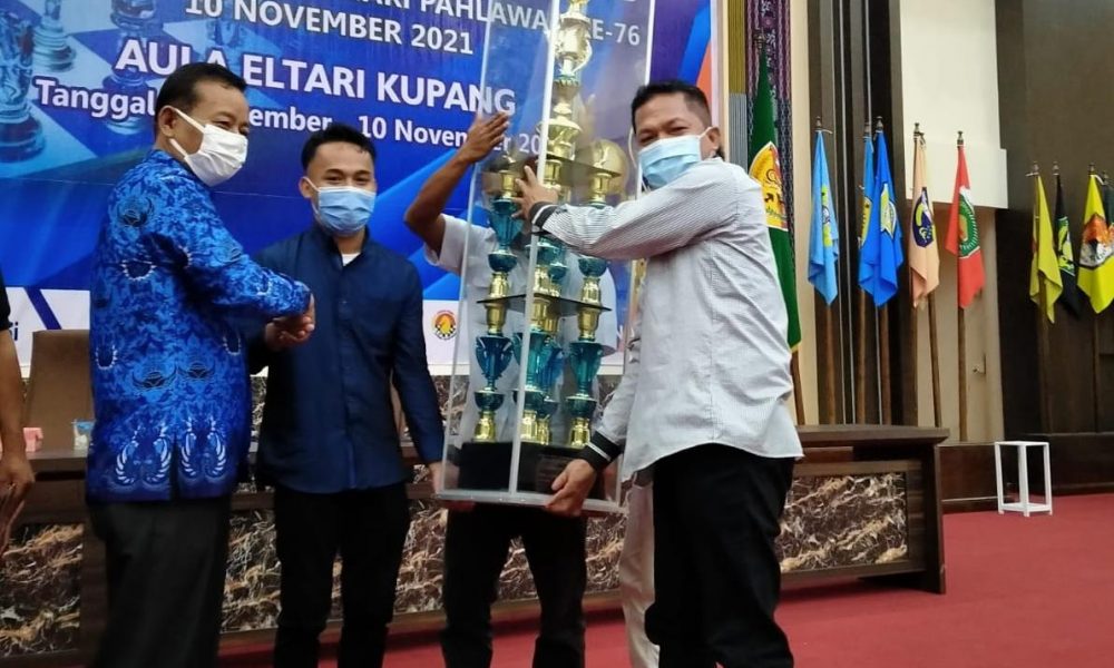 Yandra Feoh Juarai Turnamen Catur Piala Gubernur NTT Yandra Feoh Juarai Turnamen Catur Piala Gubernur NTT
