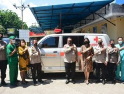 BNI Kupang Serahkan Bantuan 1 Unit Ambulans ke RS Bhayangkara
