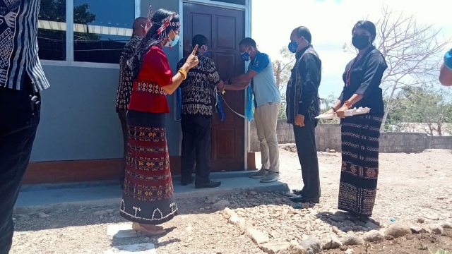 Peduli Pendidikan NTT, BFI Finance Bangun Ruang Kelas SMPN 5 Satap Kupang Barat Peduli Pendidikan NTT, BFI Finance Bangun Ruang Kelas SMPN 5 Satap Kupang Barat