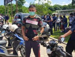 Pra-Rekonstruksi di Lapangan Polda NTT Diperankan Langsung oleh Randy Badijdeh