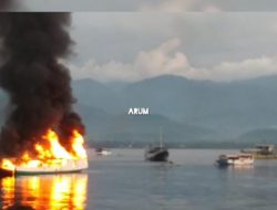 KM Senang Hati Express 01 Terbakar di Pelabuhan Kalabahi