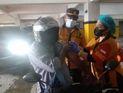 PSMTI dan Biddokkes Polda NTT Gelar Vaksinasi Booster, 561 Warga Terlayani