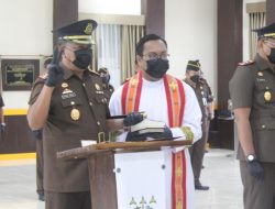 Lantik Wakajati, 2 Asisten dan 3 Kajari, Kajati NTT: Jaga Integritas, Jauhi Penyimpangan!