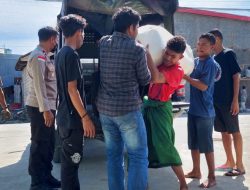 Bulan Puasa, Anggota Polresta Kupang Berbagi dengan Anak Panti Asuhan