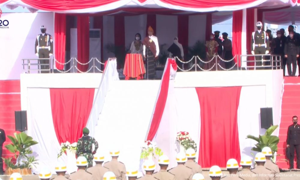 Dari Ende, Presiden Jokowi Ajak Seluruh Anak Bangsa Bumikan dan Aktualisasikan Nilai Luhur Pancasila Dari Ende, Presiden Jokowi Ajak Seluruh Anak Bangsa Bumikan dan Aktualisasikan Nilai Luhur Pancasila