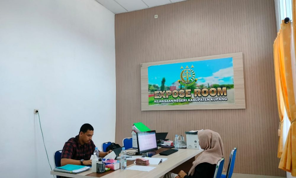 Periksa Direktur PT APL, Jaksa Sita Uang Rp64 Juta, Fee Pinjam Bendera dari Lape Rihi Periksa Direktur PT APL, Jaksa Sita Uang Rp64 Juta, Fee Pinjam Bendera dari Lape Rihi
